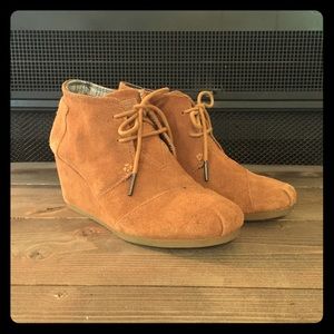 Toms Kala Wedge Bootie